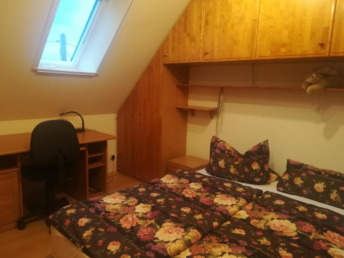 Am Apartment *